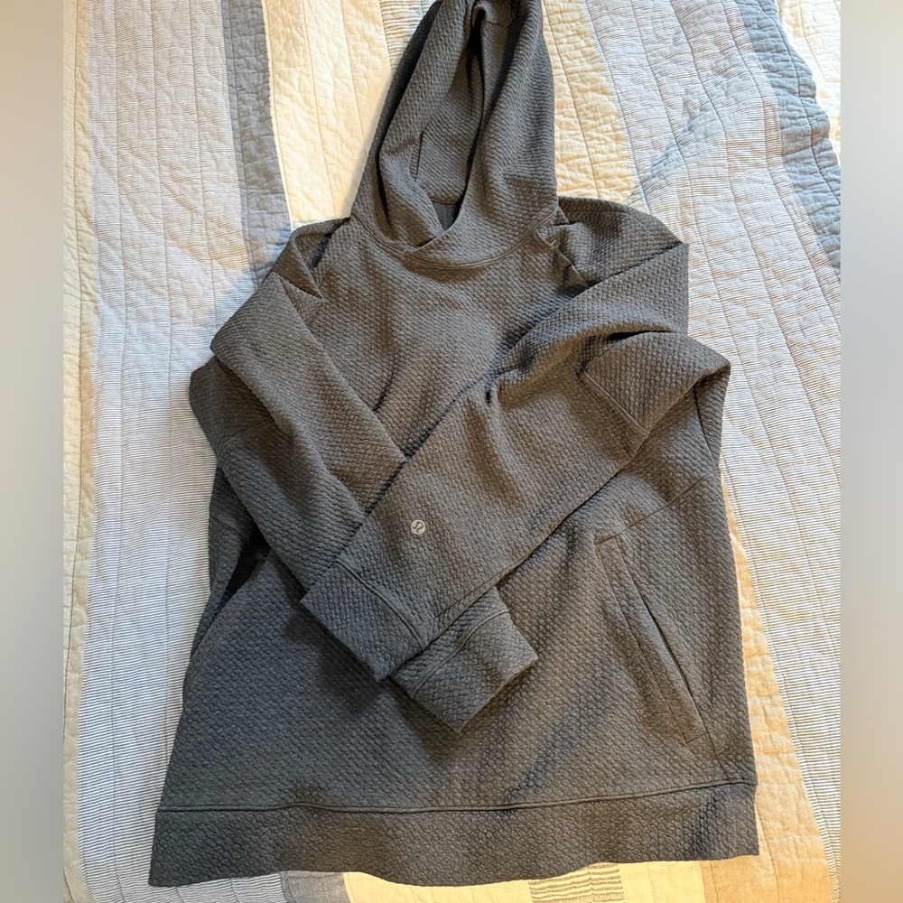 Lululemon textured double knit hoodie black size small men’s